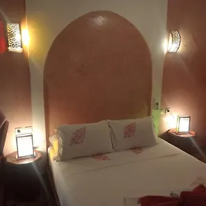  Hébergement de vacances Rose Eternelle